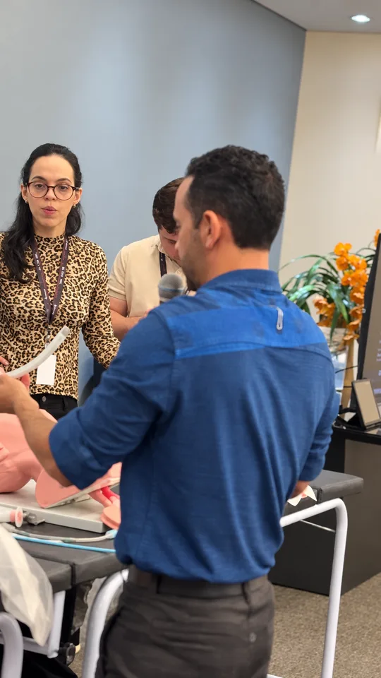 Turma anterior do TECA em treinamento prático